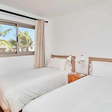 Costera, Mar, Golf Y Muelle Deportivo Chalet